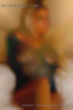 Women housewife of threesome all colors, shapes, and sizes.